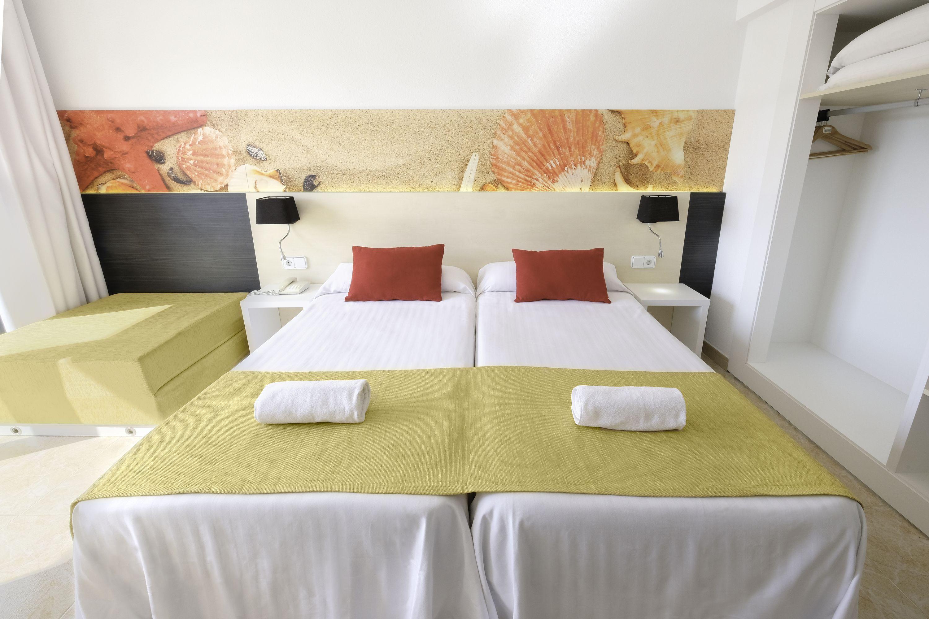 Azuline Hotel Bergantin ซานอันโตนิโอ ภายนอก รูปภาพ