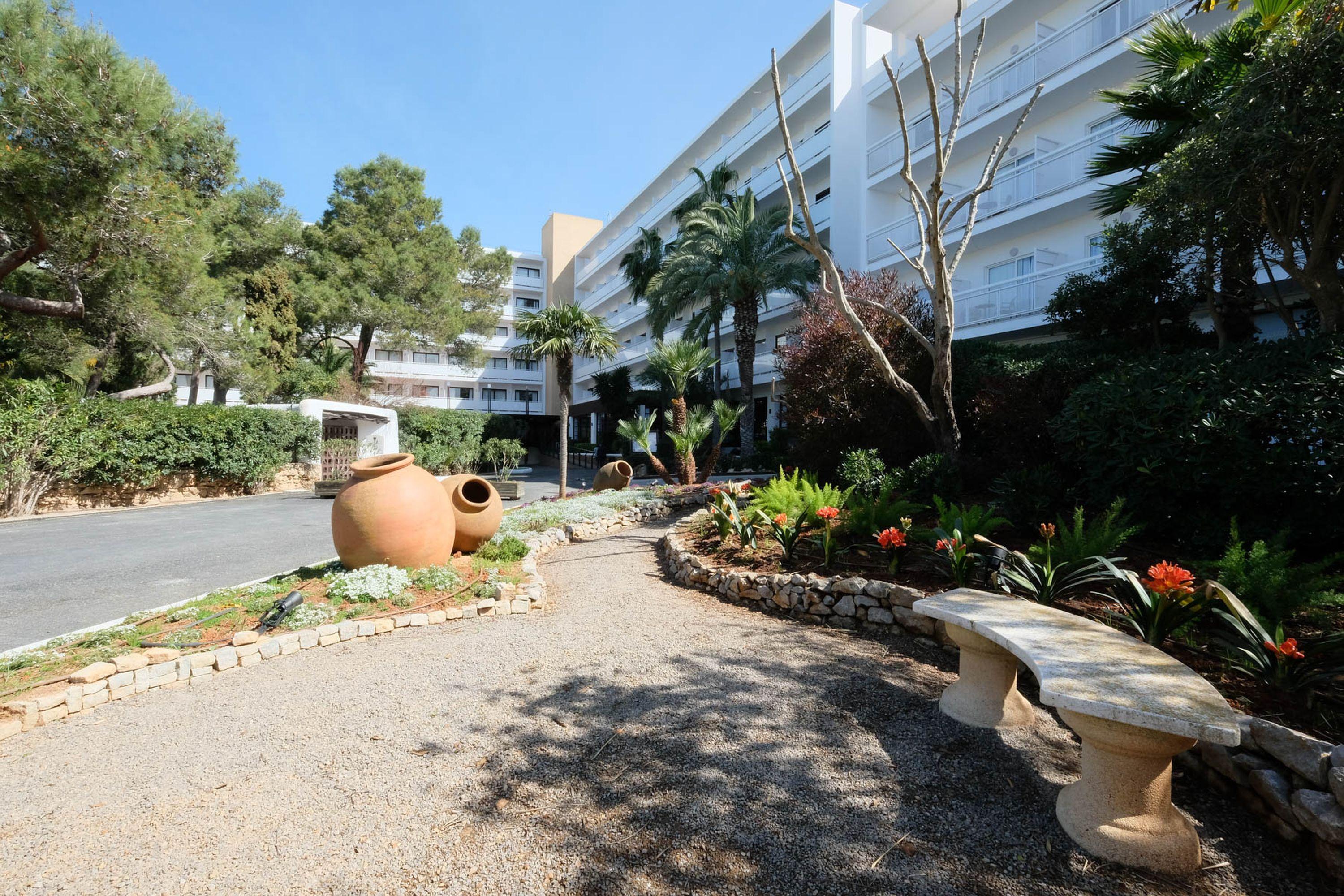 Azuline Hotel Bergantin ซานอันโตนิโอ ภายนอก รูปภาพ